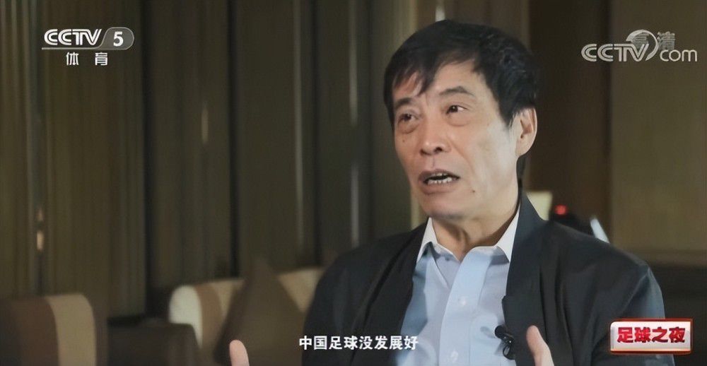 这时候，她的东西也收拾完了，正准备跟着狱警一起离开，忽然感觉有一股尿意袭来。